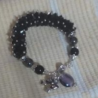 Pulsera elegante con dijes image