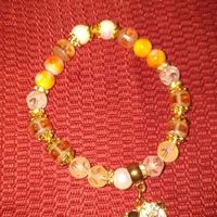 Pulsera de cuentas con dije de elefante image