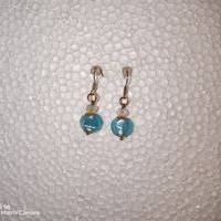 Pendientes elegantes con cuentas azules image