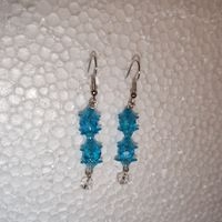 Pendientes colgantes azules elegantes image