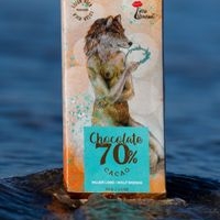 Chocolate vegano mujer lobo image