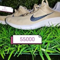 Zapatillas deportivas Nike beige image