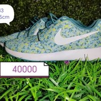 Zapatillas deportivas Nike cómodas image