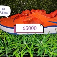 Zapatillas deportivas naranjas image