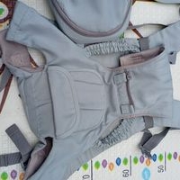 Portabebés ergonómico gris image