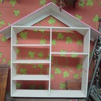 Estantería casa de muñecas  image