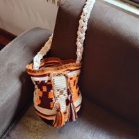 Bolso artesanal colorido image