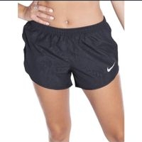 Shorts deportivos Nike negros image