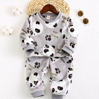 Pijama de bebé suave con diseño de panda image