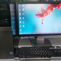 Computadora de Escritorio Dell con Monitor image