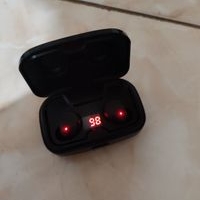 Auriculares Inalámbricos con Estuche de Carga image