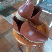 Botines de cuero marrón elegantes image