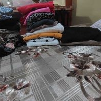 Ropa Variada de Moda image