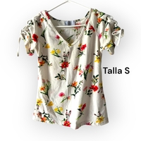 Blusa Blanca Floral Elegante image