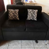 Sofá moderno con cojines image