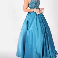Elegante Vestido de Noche Azul image