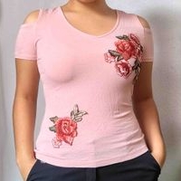 Blusa Rosa con Bordado Floral image