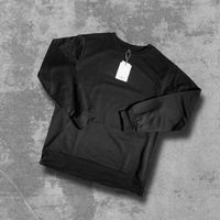 Sudadera Negra Clásica image