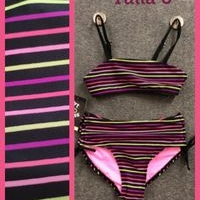 Traje de baño a Rayas. image