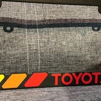 Portaplacas Toyota Elegante image