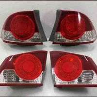 Juego de luces traseras para auto image
