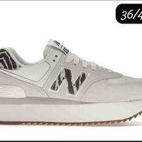 Zapatillas deportivas modernas image