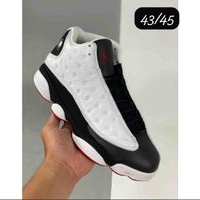 Zapatillas deportivas elegantes image