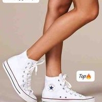 Zapatillas blancas clásicas image