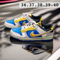 Zapatillas deportivas coloridas image