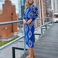 Conjunto azul y blanco image