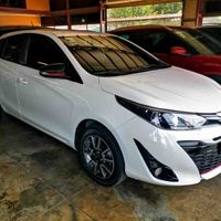 Auto Toyota Yaris image