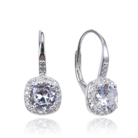 Elegantes aretes de plata con circonitas image