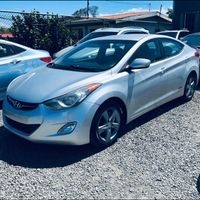 Sedán Hyundai Elantra image