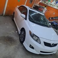 Auto sedán Toyota Corolla 2010 SE image