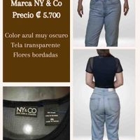 Blusa NY & Co con Flores Bordadas image