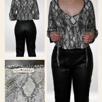Blusa Peplum Estampado Serpiente image