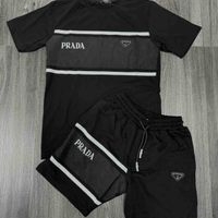 Conjunto Deportivo Elegante image