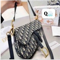 Bolso elegante de diseñador image