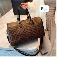 Bolso de mano elegante image