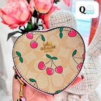 Bolso de mano elegante image