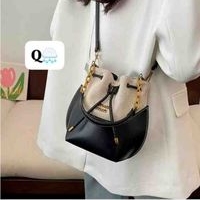 Bolso elegante de cuero image