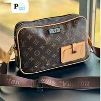 Bolso elegante de diseñador image