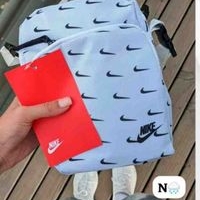 Bolso Nike moderno image