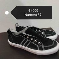 Tenis casuales negros image