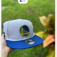 Gorra deportiva ajustable image