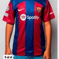 Camiseta deportiva oficial image