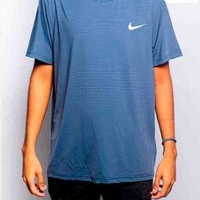 Camiseta Deportiva Azul image