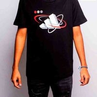 Camiseta Negra Moderna image