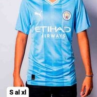 Camiseta deportiva azul image