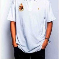 Polo blanco elegante image